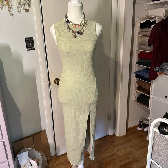 Aritzia Wilfred Verona dress in pastel sage green - Picture 1 of 6